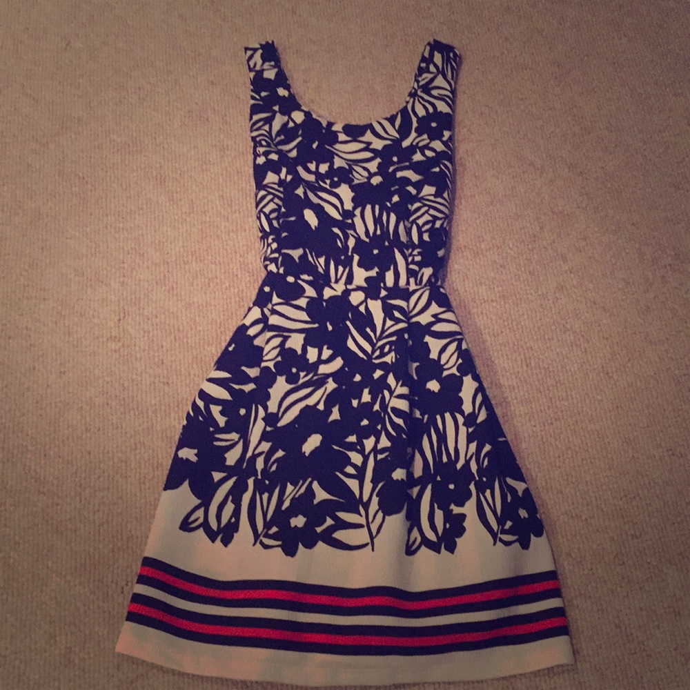 Floral patterned dress with a pop of color